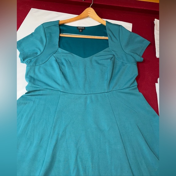 TORRID 1 Short Sleeves BLUE DRESS KNIT A LINE midi Sweetheart neck, Flared Skirt - Picture 12 of 14